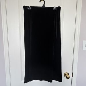 Elegant Maxi Black Velvet Skirt